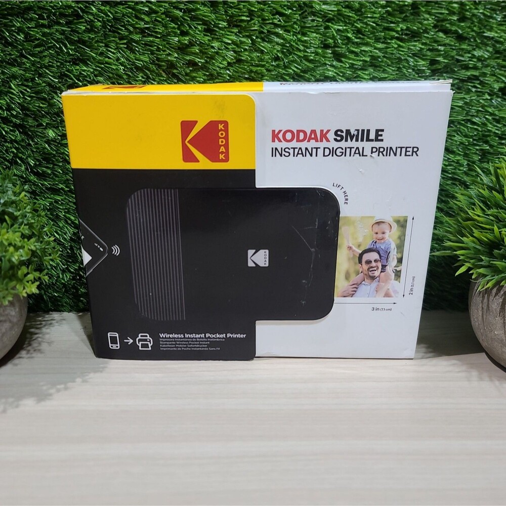 KODAK Smile Instant Digital Bluetooth Printer for iPhone & Android